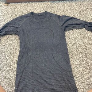 Lululemon longsleeve